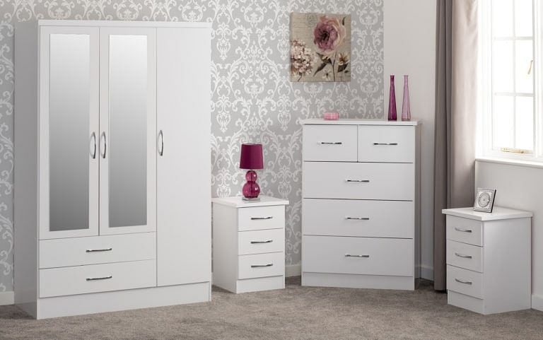 White Gloss 4 Piece Bedroom Set